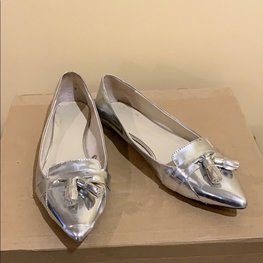 Shoe